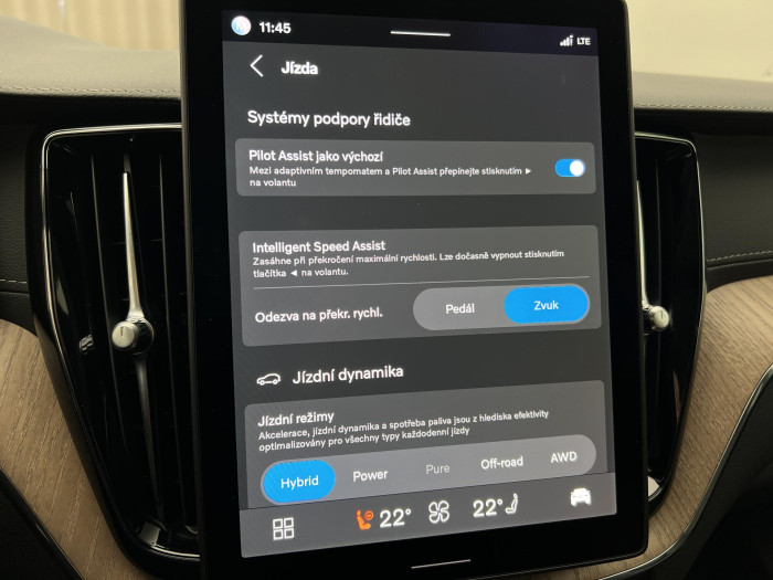 Volvo XC60 T6 AWD RECHARGE DARK ULTRA AUT