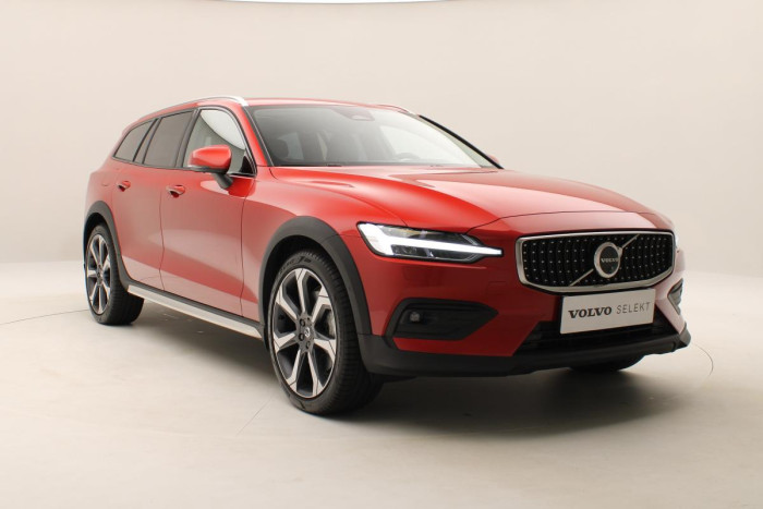 Volvo V60 CC B5 AWD ULTIMATE REZERVACE 2.0 CC CC