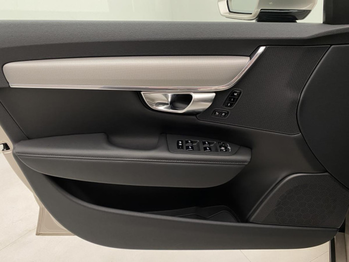 Volvo V90 T6 AWD RECHARGE PLUS REZERVACE 2.0 Plus