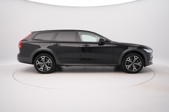 Volvo V90 CC B4 AWD PLUS AUT 1.maj.