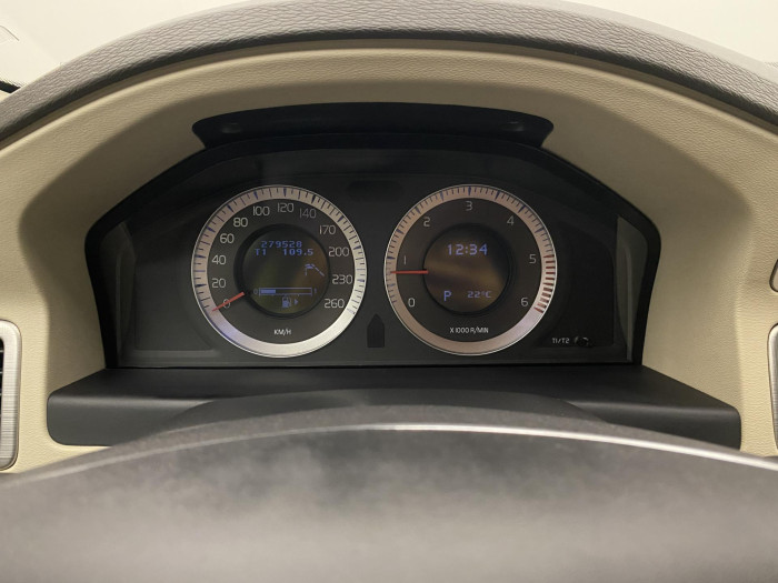 Volvo XC70 D5 AWD SUMMUM AUT CZ 2.4 d Summum