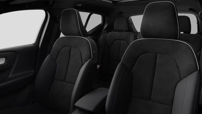 Volvo XC40 B4 DARK ULTRA AUT