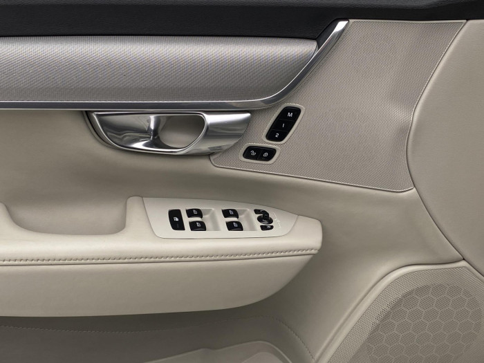 Volvo V90 CC D5 AWD INSCRIPTION AUT CZ 2.0 d CC CC