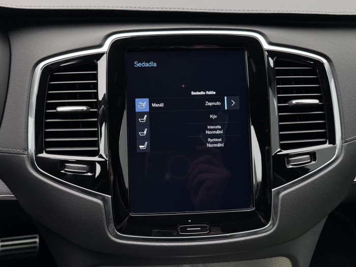 Volvo XC90 B5 AWD R-DESIGN AUT CZ
