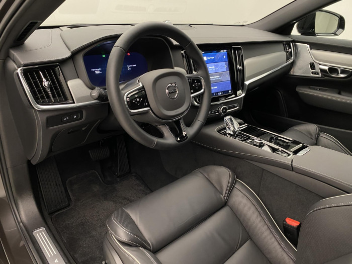 Volvo V90 T8 AWD RECHARGE DARK ULTRA