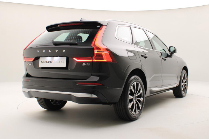 Volvo XC60 B4 AWD PLUS BRIGHT REZERVACE 2.0 Plus