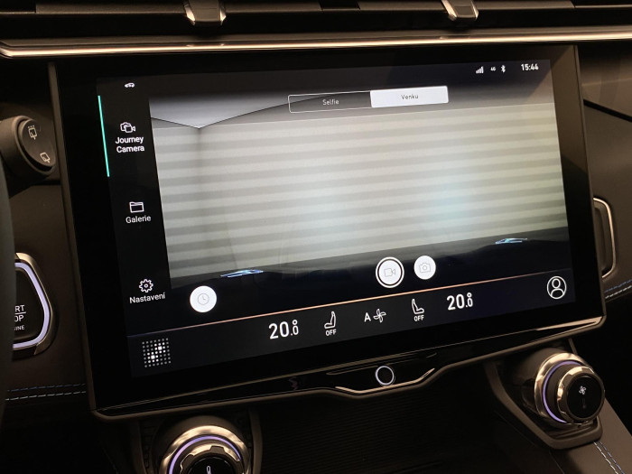 Lynk & Co 01 PHEV DCT AUT 1.maj REZERVACE