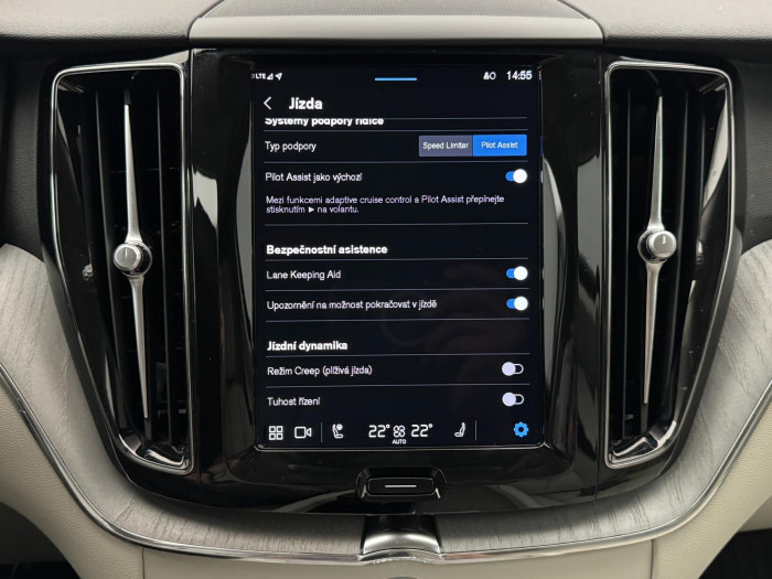 Volvo XC60 T6 AWD RECHARGE PLUS BRIGHT CZ