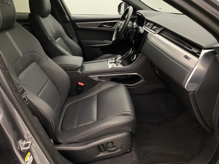 Jaguar F-Pace P250 R-DYNAMIC SE REZERVACE 2.0 Dynamic SE