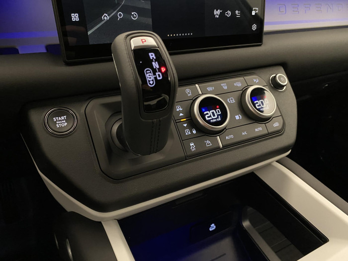 Land Rover Defender 110 HARD TOP D250 X-DYNAMIC SE 3.0 d Dynamic SE