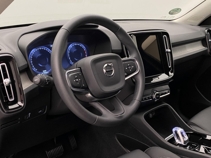 Volvo XC40 B4 AWD INSCRIPTION AUT CZ