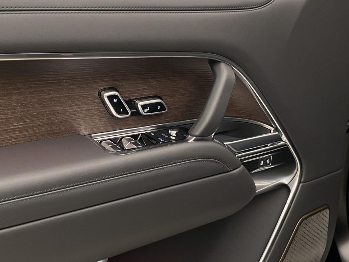 Land Rover Range Rover P530 AUTOBIOGRAPHY SWB