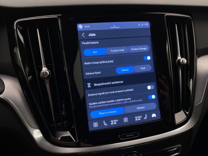 Volvo V60 T6 AWD RECHARGE CORE AUT CZ