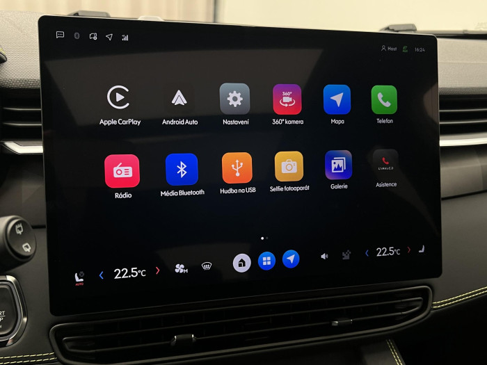 Lynk & Co 01 MORE PHEV