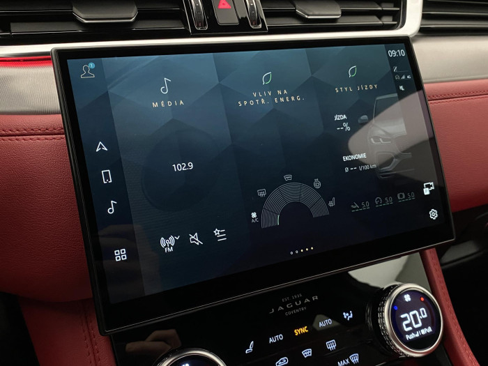 Jaguar F-Pace D300 S R-DYNAMIC AWD REZERVACE 3.0 d Dynamic