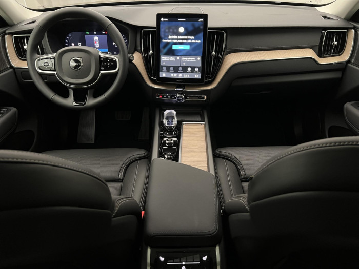 Volvo XC60 B5 AWD AUT DARK ULTRA