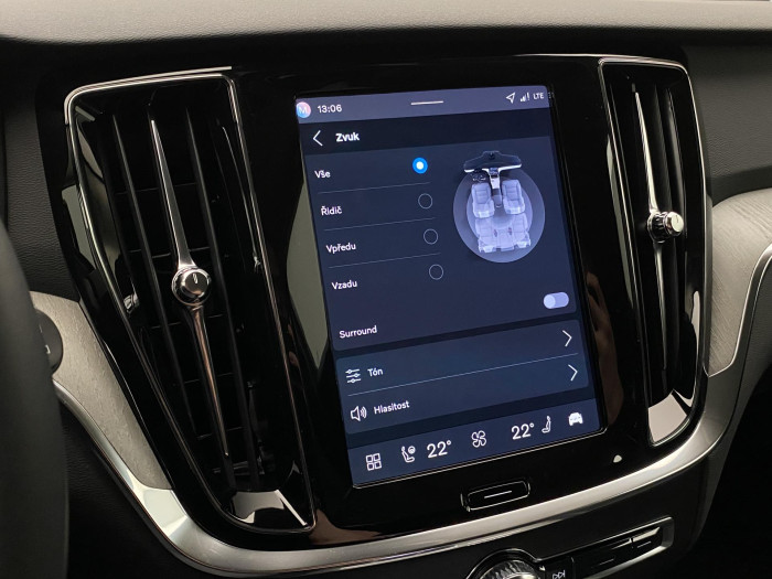 Volvo V60 B4 AUT DARK PLUS