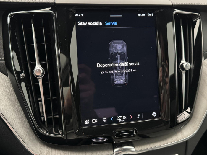 Volvo XC60 T8 AWD RECHARGE REZERVACE