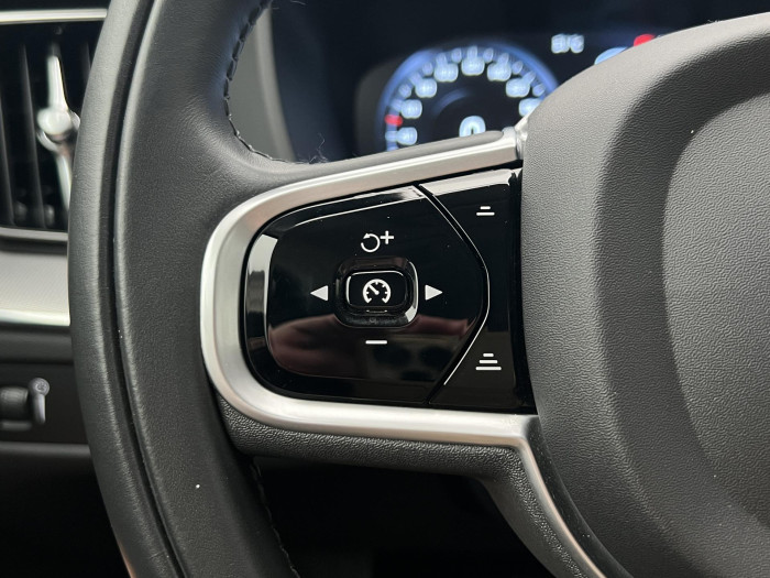 Volvo XC60 B4 AWD INSCRIPTION AUT 1.maj.