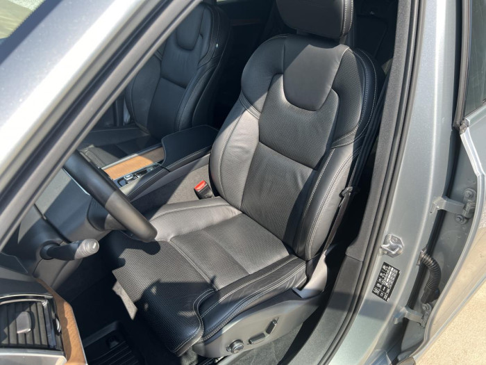 Volvo XC90 D5 AWD INSCRIPTION 7MÍSTNÁ Aut 2.0 d