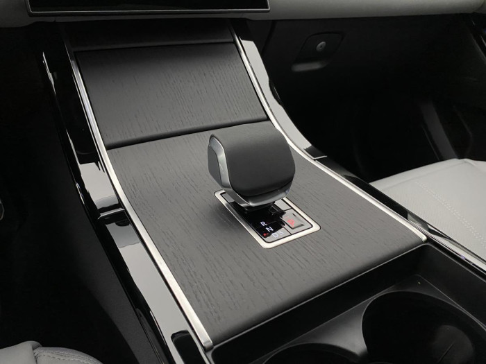 Land Rover Range Rover Velar D300 DYNAMIC SE AWD AUT 3.0 d Dynamic SE