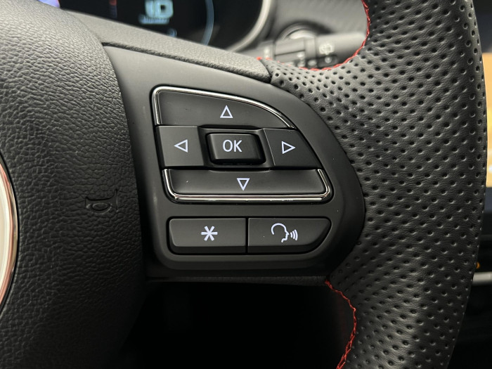 MG ZS 1.0T EXCLUSIVE AUT CZ 1.maj. 1.0 Exclusive