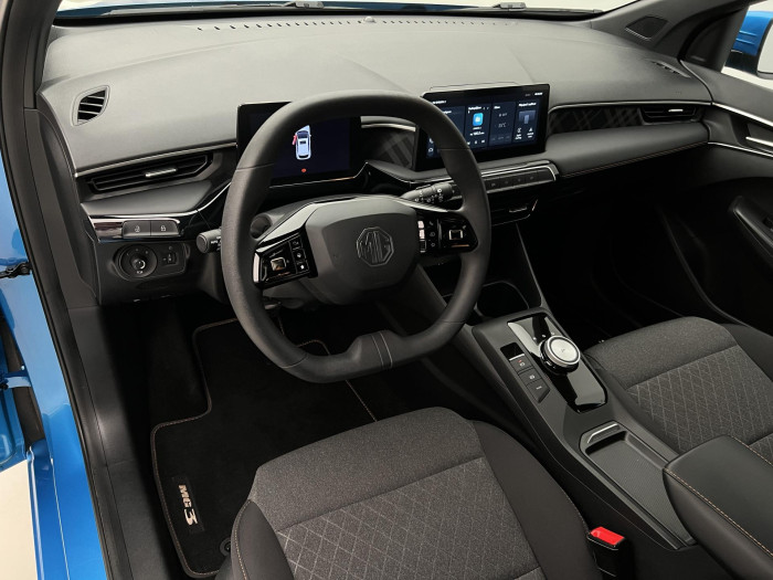 MG MG3 1.5 EMOTION Hybrid+ AUT CZ