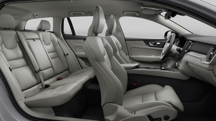 Volvo V60 B4 AUT DARK PLUS