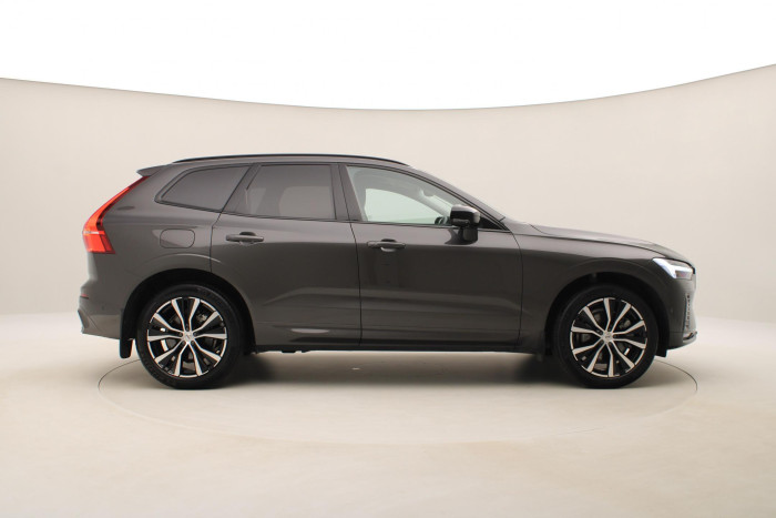Volvo XC60 B4 AWD DARK PLUS REZERVACE