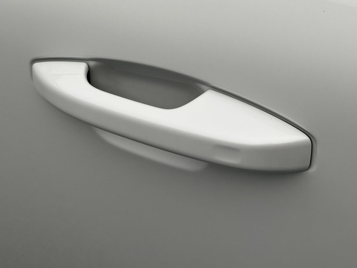 Volvo XC40 B3 PLUS DARK AUT CZ 1.maj