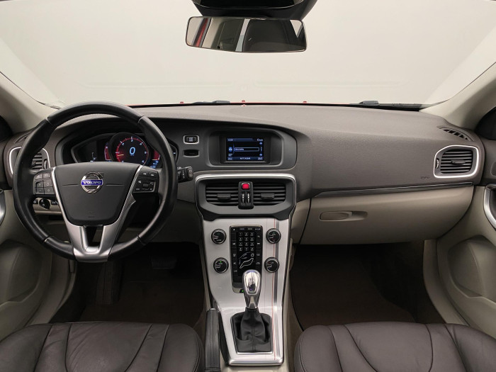 Volvo V40 D3 SUMMUM AUT 2.0 d Summum