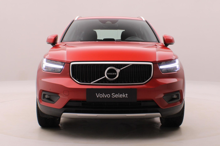 Volvo XC40 B4 AWD MOMENTUM AUT CZ 2.0 Momentum