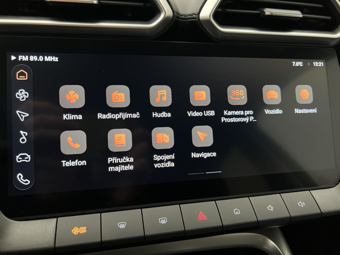 MG ZS 1.5 EXCLUSIVE HYBRID+ AUT CZ 1.5 Exclusive