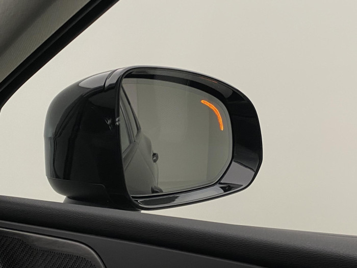 Volvo XC60 B4 AWD PLUS DARK AUT 1.maj