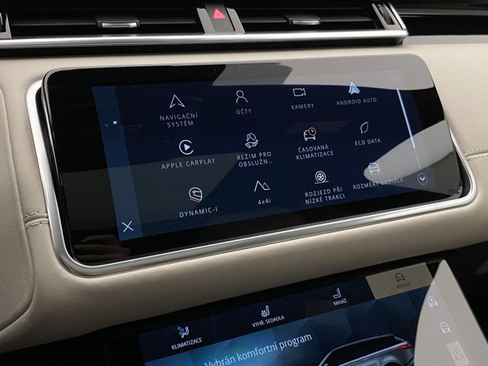 Land Rover Range Rover Velar D300 R-DYNAMIC HSE  REZERVACE 3.0 d Dynamic
