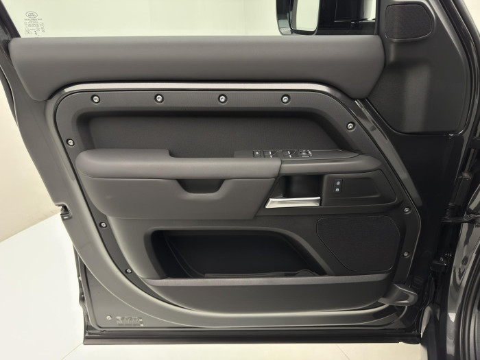 Land Rover Defender 110 D200 S AWD AUT 3.0 d