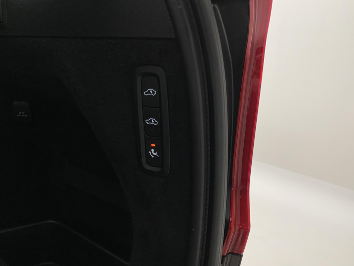 Volvo XC90 B5 AWD INSCRIPTION AUT CZ 7m