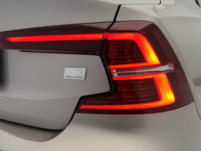 Volvo S60 T8 AWD RECHARGE CZ 1.maj