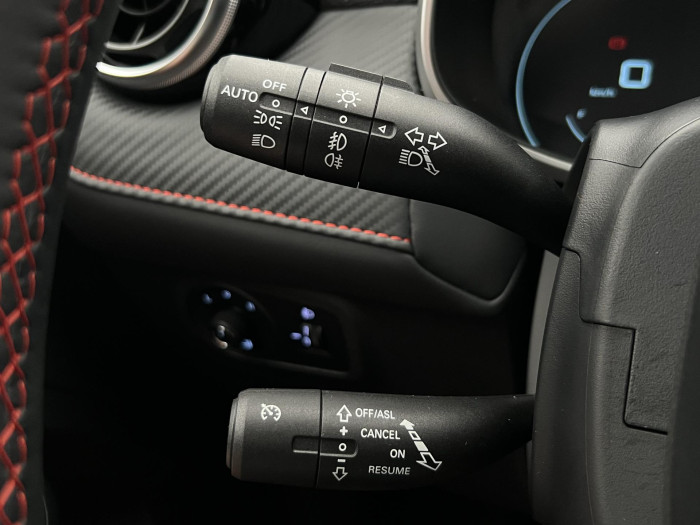 MG ZS 1.0T EXCLUSIVE AUT  REZERVACE 1.0 Exclusive