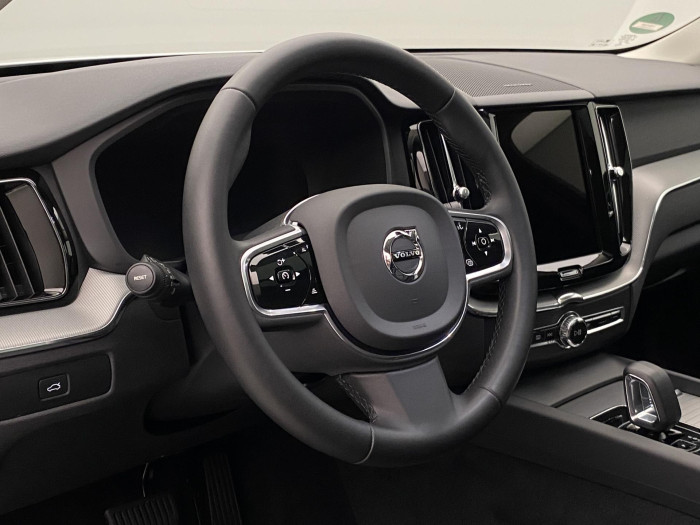 Volvo XC60 B4 AWD INSCRIPTION AUT
