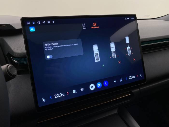 Lynk & Co 08 MORE PHEV