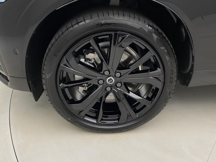 Volvo XC60 B5 AWD ULTIMATE BLACK EDITION 2.0 Edition