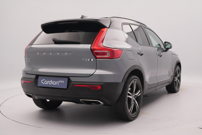 Volvo XC40 T5 AWD R-DESIGN