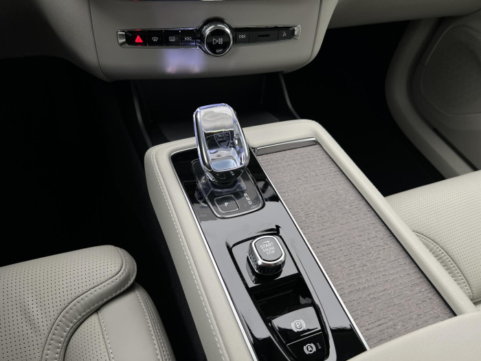 Volvo XC90 B5 AWD DARK PLUS AUT