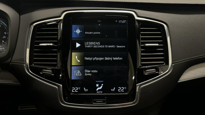Volvo XC90 D5 AWD R-DESIGN REZERVACE 2.0 d