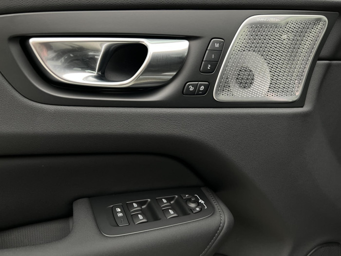 Volvo XC60 B5 AWD DARK ULTRA AUT