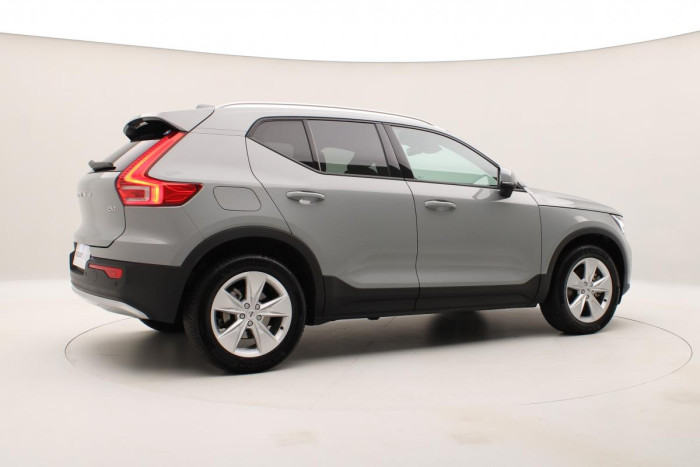 Volvo XC40 B4 PLUS CZ REZERVACE