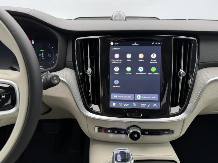 Volvo V60 T6 AWD Plug-in H. DARK ULTRA