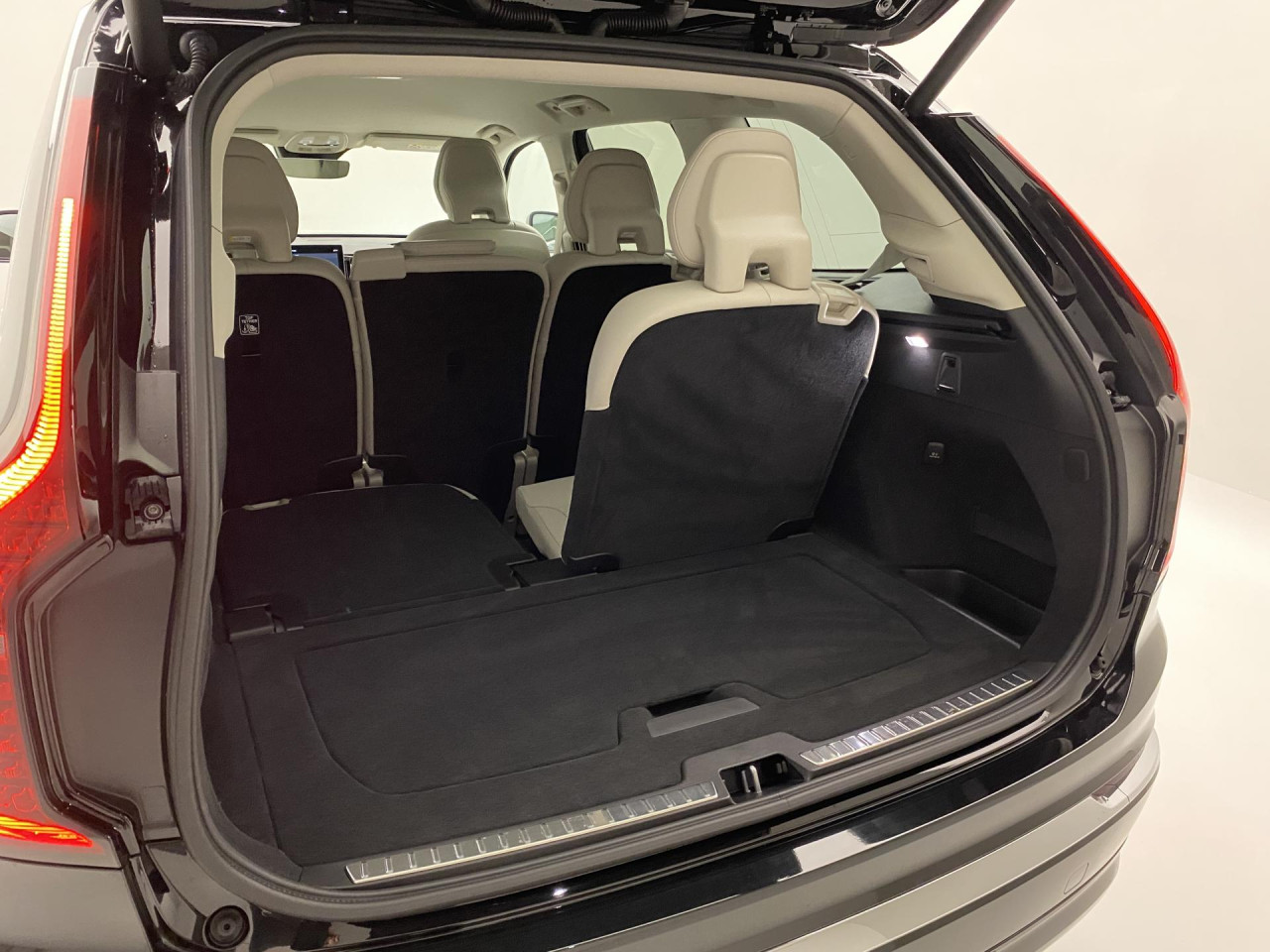 Volvo XC90 T8 AWD RECHARGE BRIGHT PLUS 7m