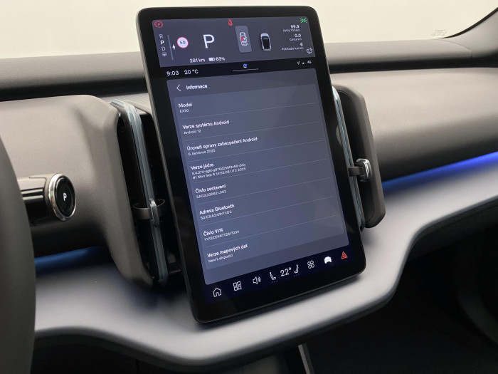 Volvo EX30 PURE ELECTRIC TWIN AWD ULTRA